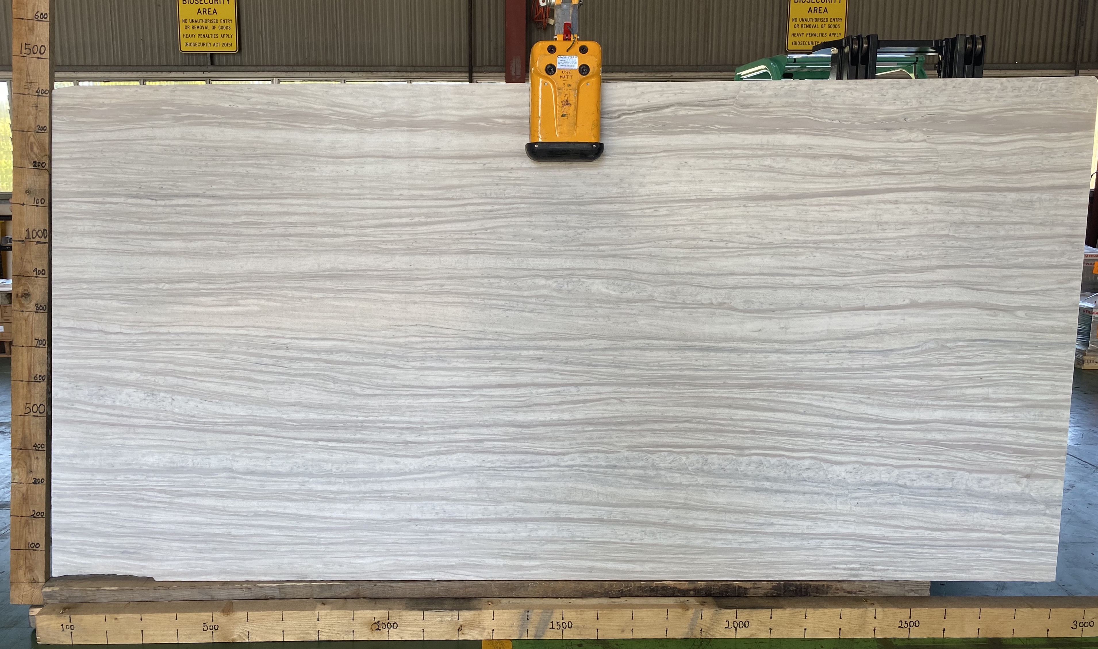 Noceto Striato Honed 20mm Slab _20B-175122_.jpg