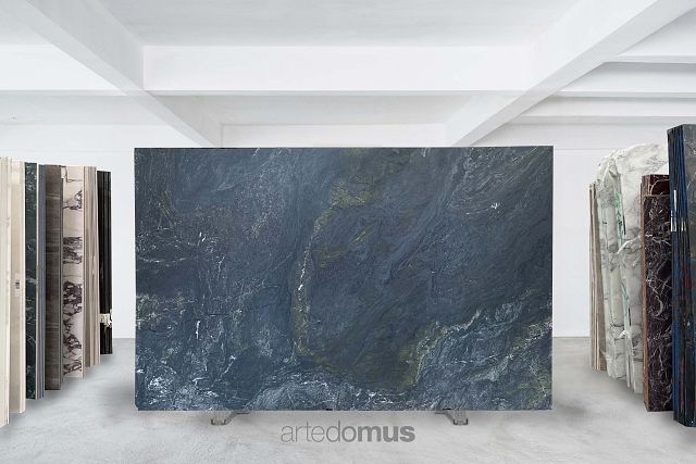 Lorida Slab Brushed 20mm_486G.JPG