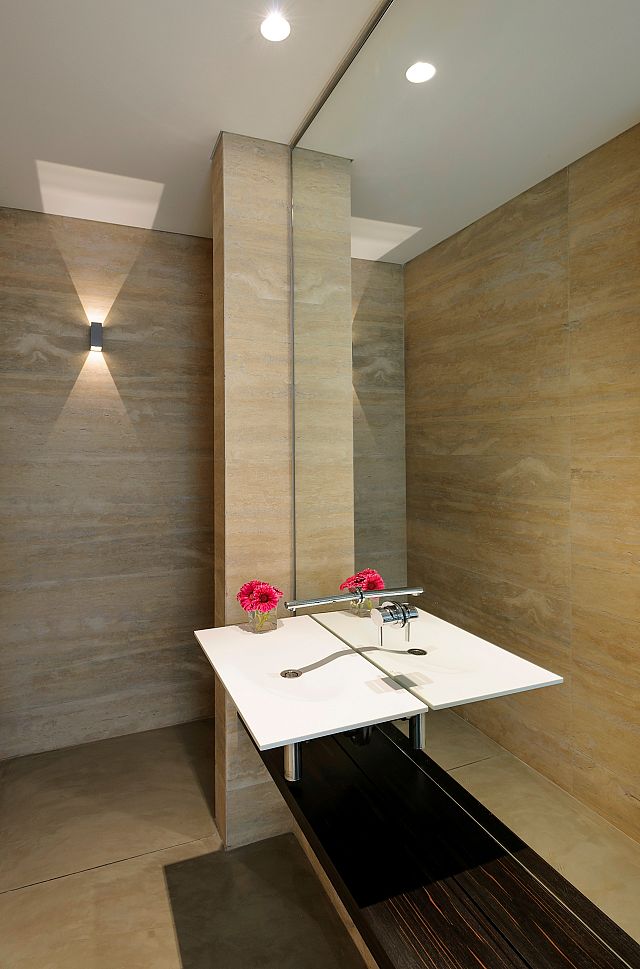 Travertine Noce Honed walls and floor.jpg