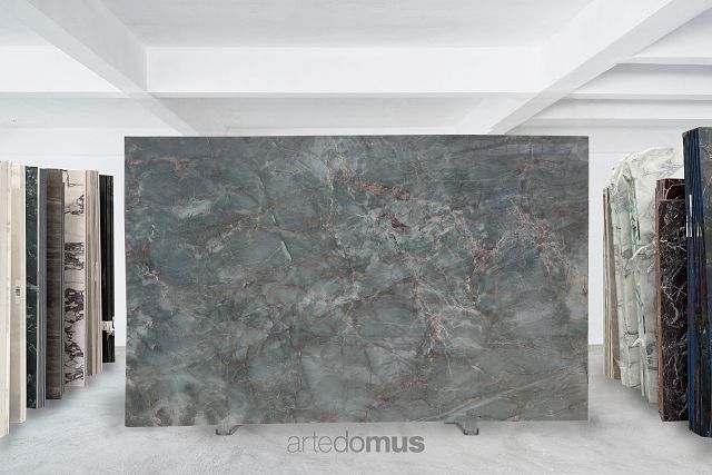 Smeraldo 20mm Polished Block 948.jpg